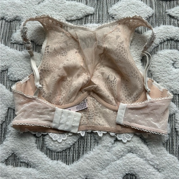 Victorias Secret Dream Angels Cream Lace Halter Top Style Bra | 32C - Picture 3 of 4